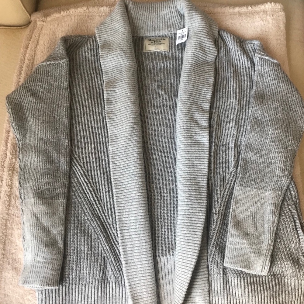 Brand New Abercrombie & Fitch Cardigan